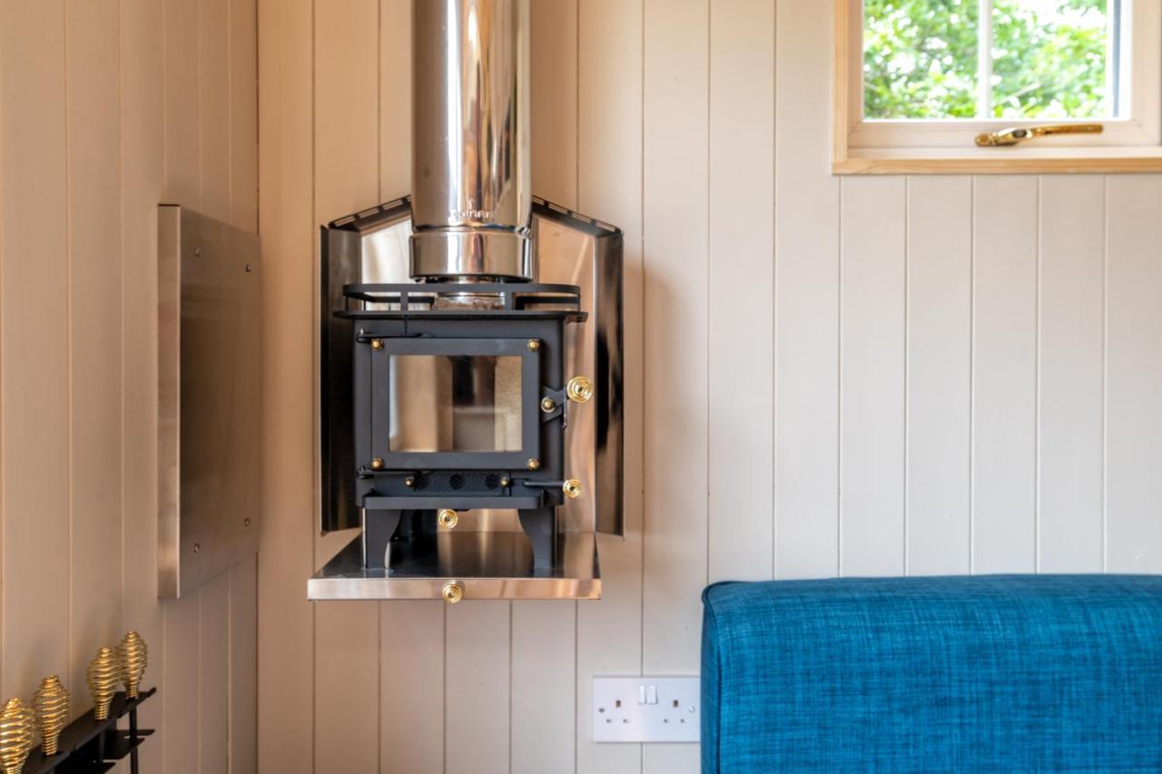 Enchanting Tiny House With Wood Burner And Hot Tub In Cairngorms Ballater Luaran gambar