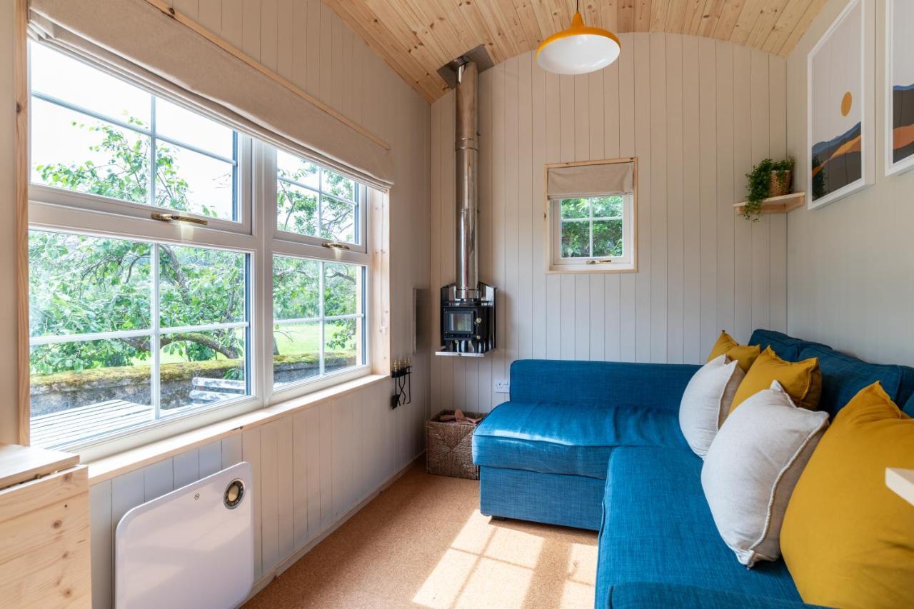 Enchanting Tiny House With Wood Burner And Hot Tub In Cairngorms Ballater Luaran gambar